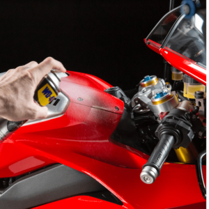 Wd40 Motorbike Wax And Polish 250ml Usage 1.png